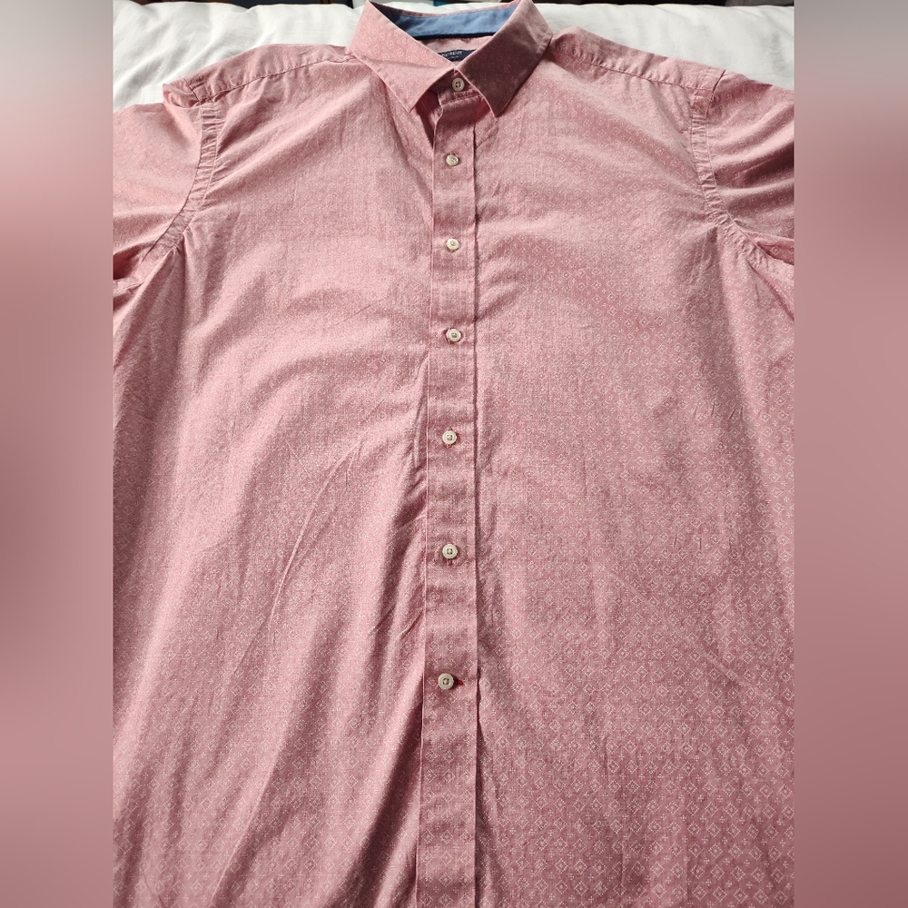 CREMIEUX Men's Button Up Shirt. Size XXL. Short Sleeves.